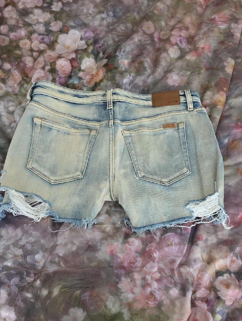 Shorts - Picture 5 of 7